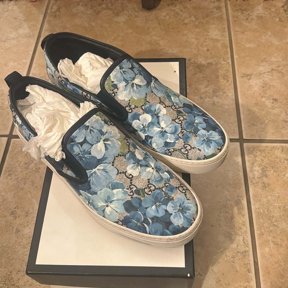 AUTHENTIC MENS GUCCI SHOE